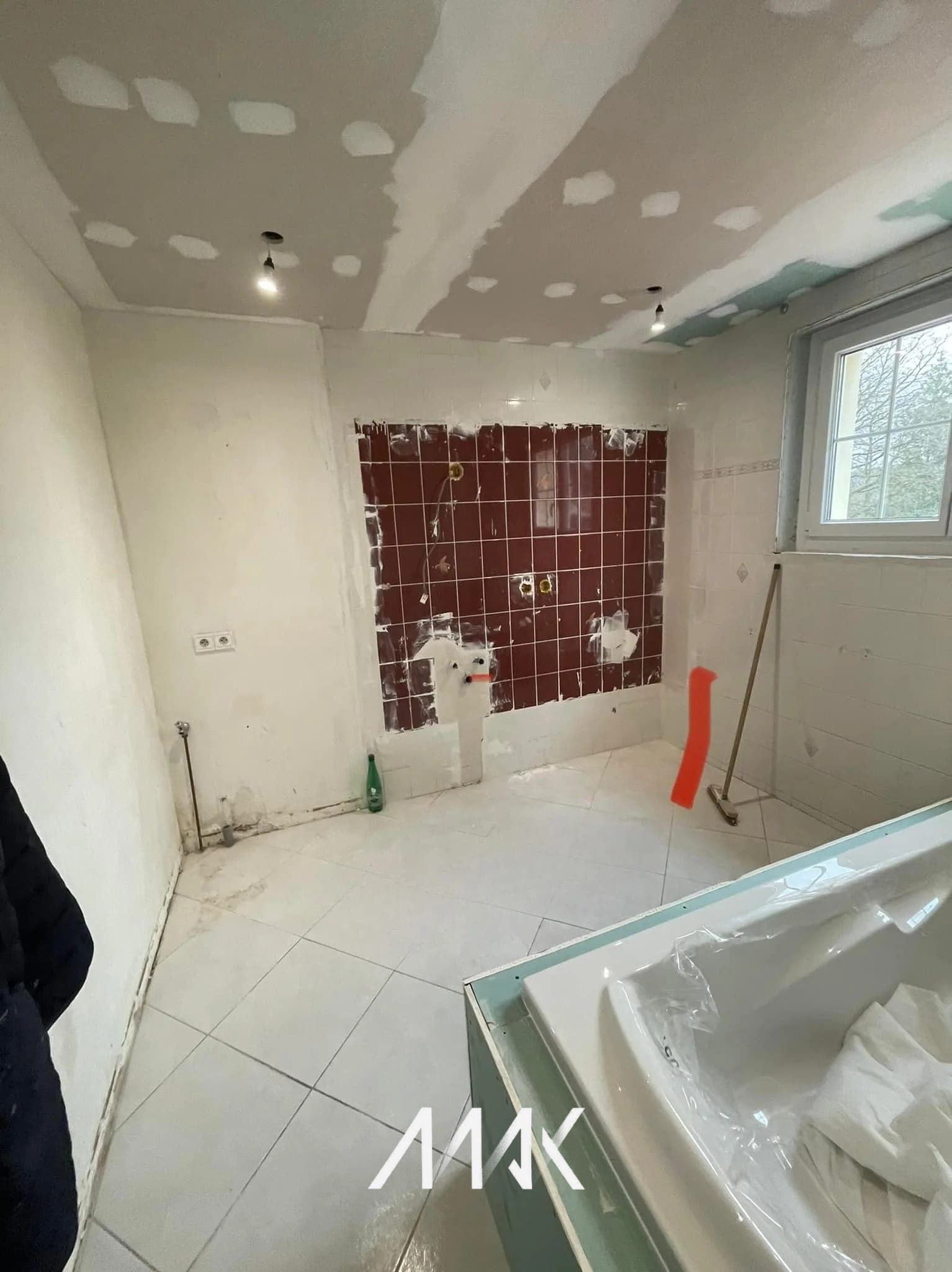 Avant — rénovation intérieure SASU Max (chantier 4)