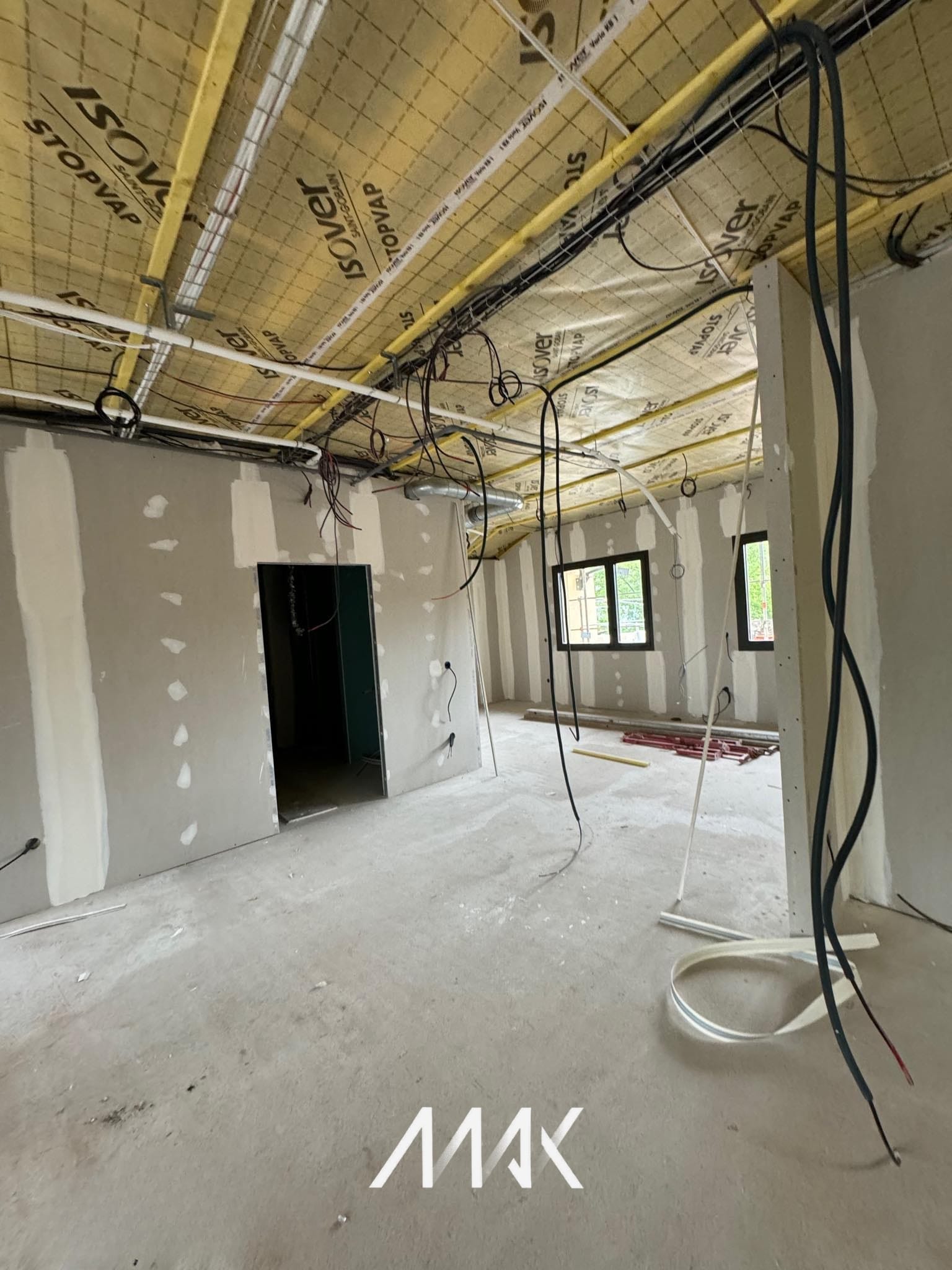 Cloison en plaques de plâtre montée par SASU Max